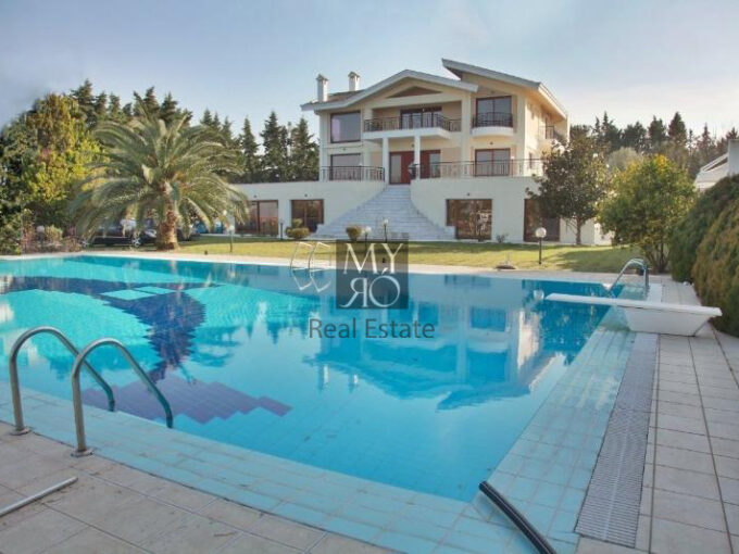 Villa for sale